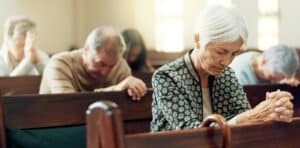 Read more about the article Jak ofiaromaty ułatwiają seniorom wspieranie parafii i inicjatyw charytatywnych